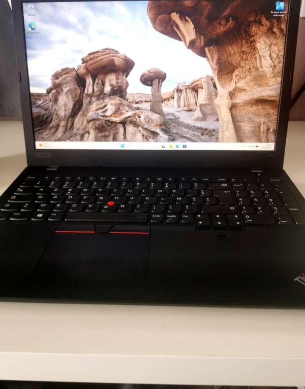 Lenovo ThinkPad L590 15'' - Core i5 8e Gen - SSD 256 Go - RAM 8 Go - AZERTY (Grade C)